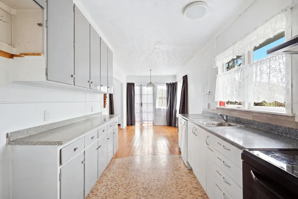 Photos of 25 Ashley Avenue