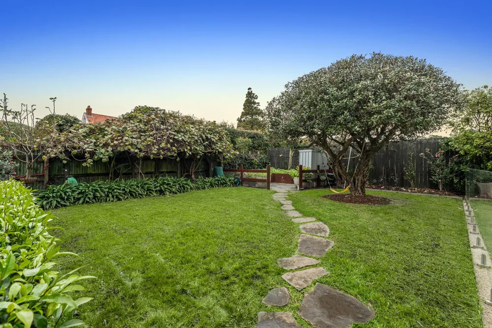 Photos of 37 Ventnor Road