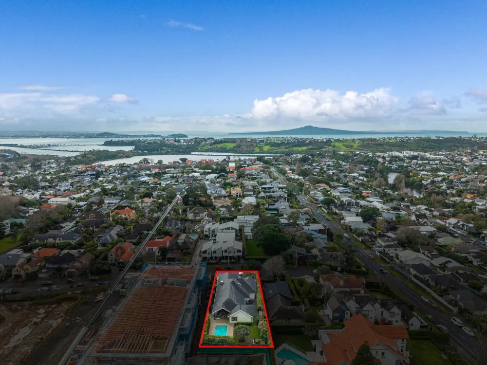 Photos of 37 Ventnor Road