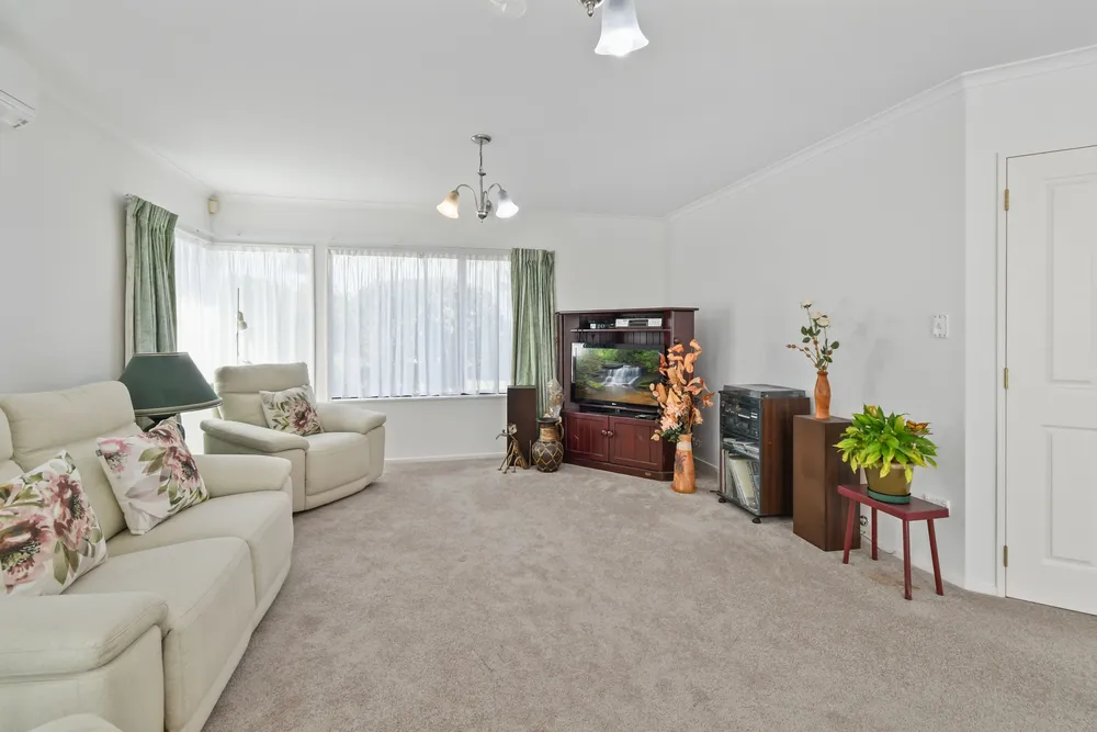 Photos of 45 Glenross Drive