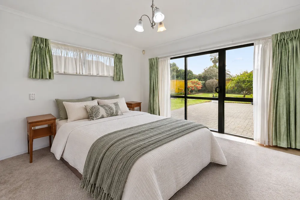 Photos of 45 Glenross Drive