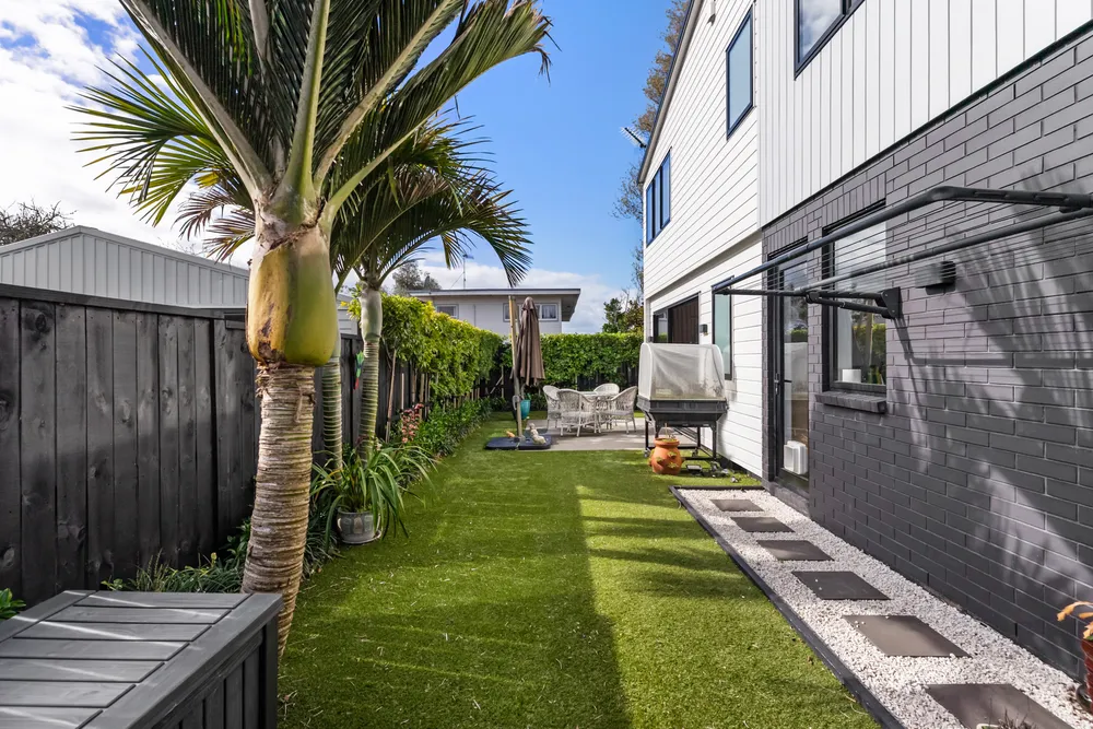 Photos of 30C Pembroke Crescent