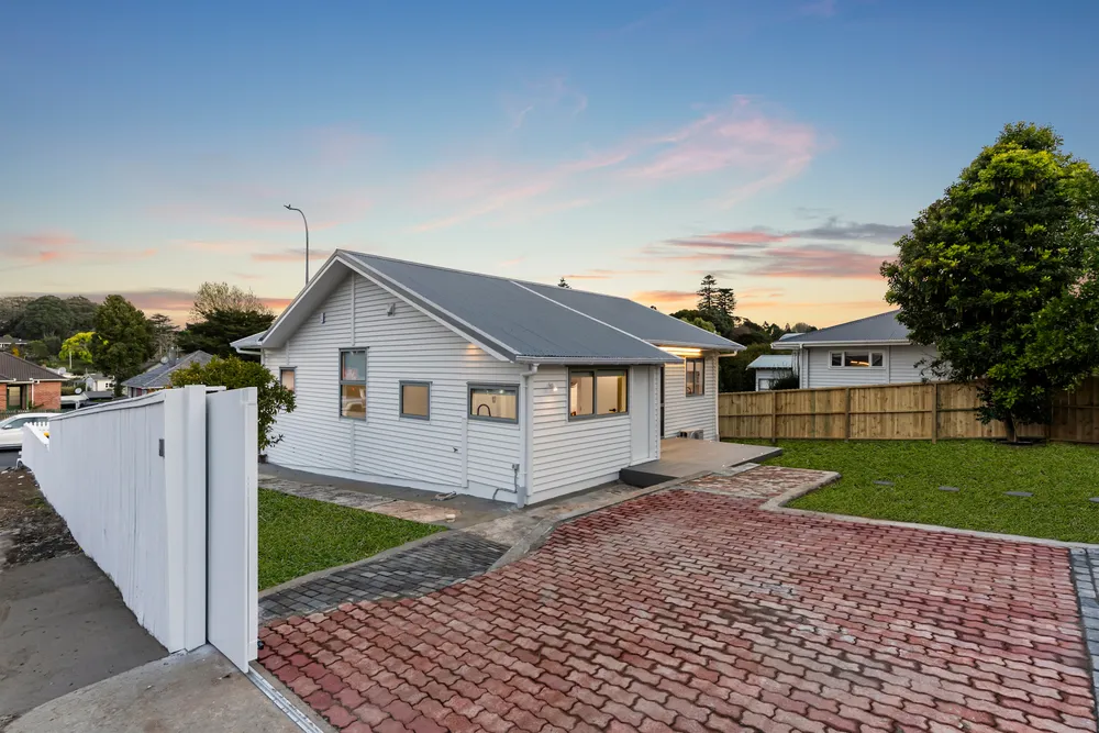 Photos of 7 Hillsborough Road