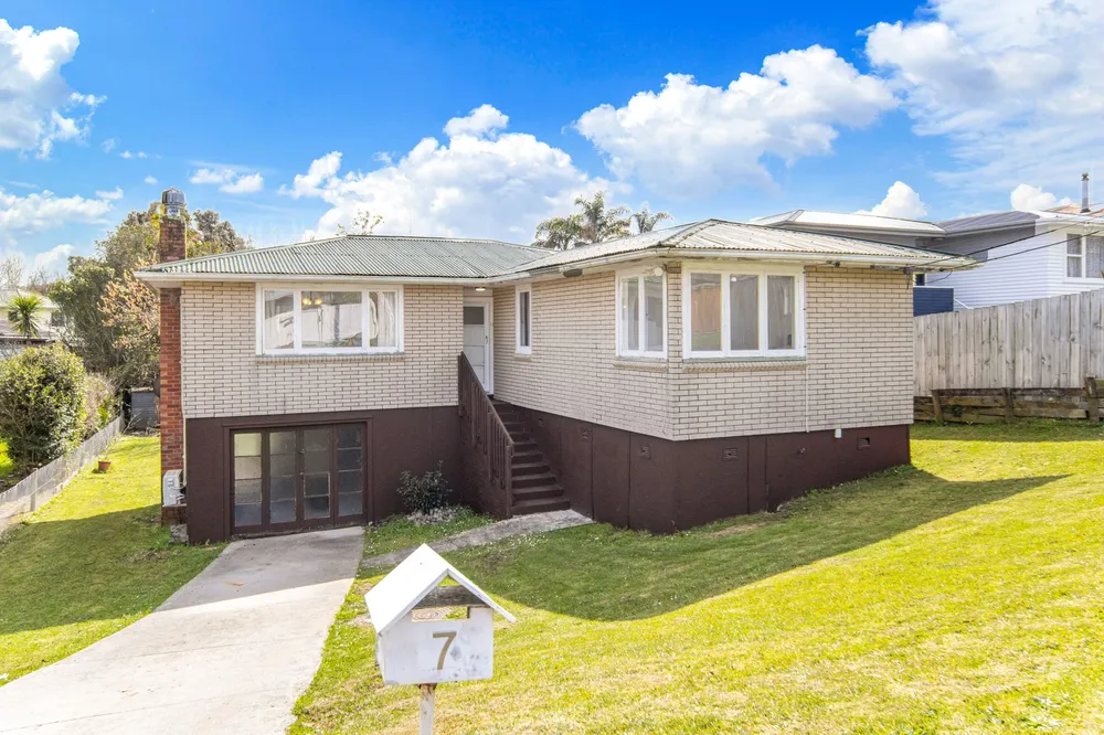 Photos of 7 Maui Pomare Street