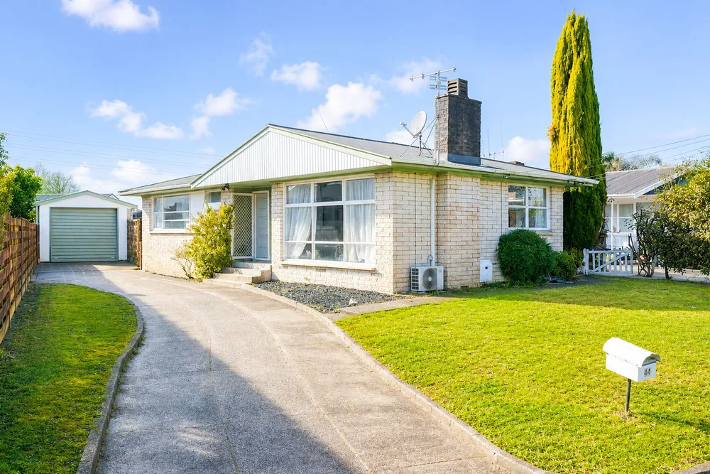 Photos of 44 Betley Crescent