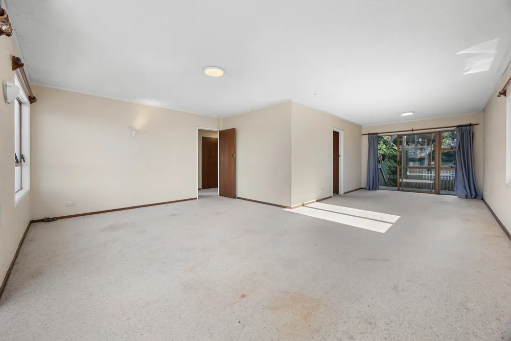 Photos of 346A Beach Road