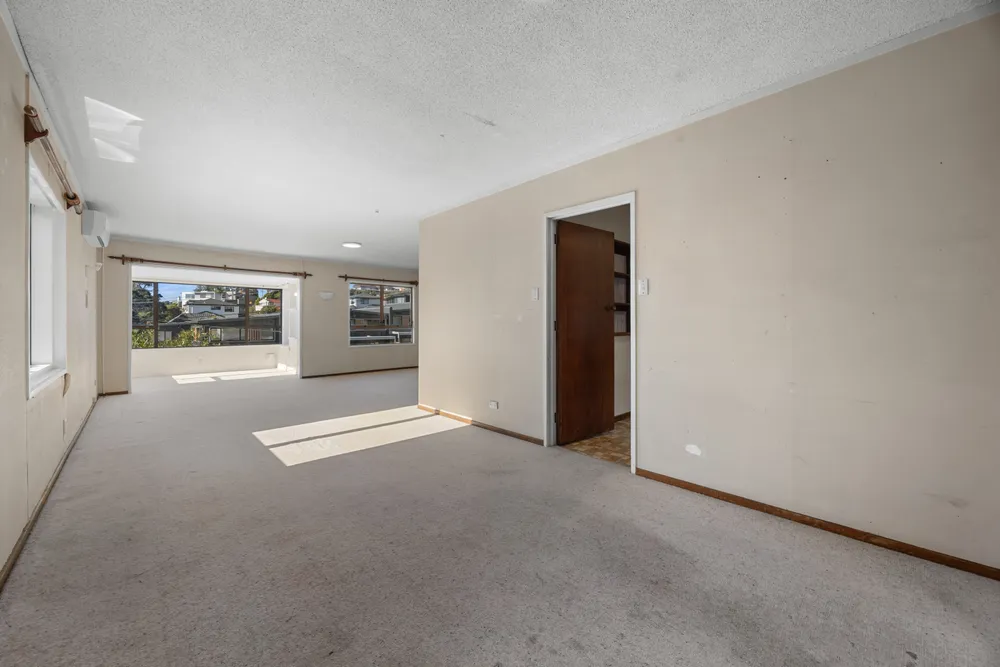 Photos of 346A Beach Road