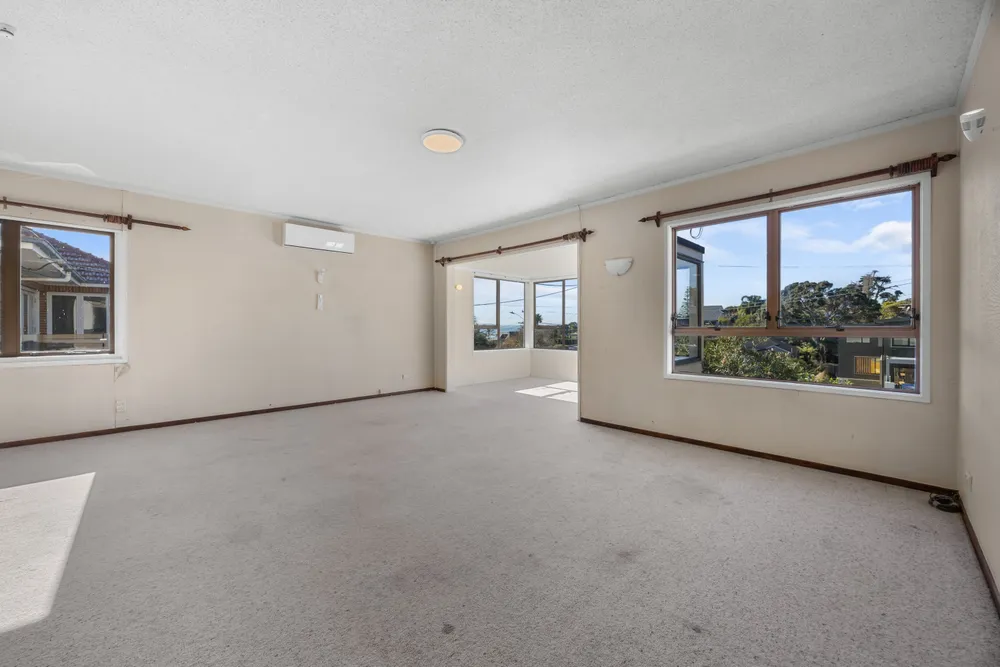 Photos of 346A Beach Road