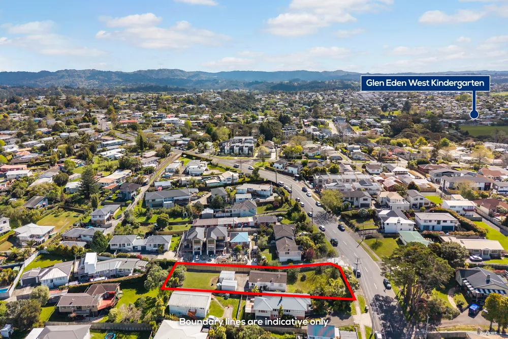 Photos of 52 Glengarry Road