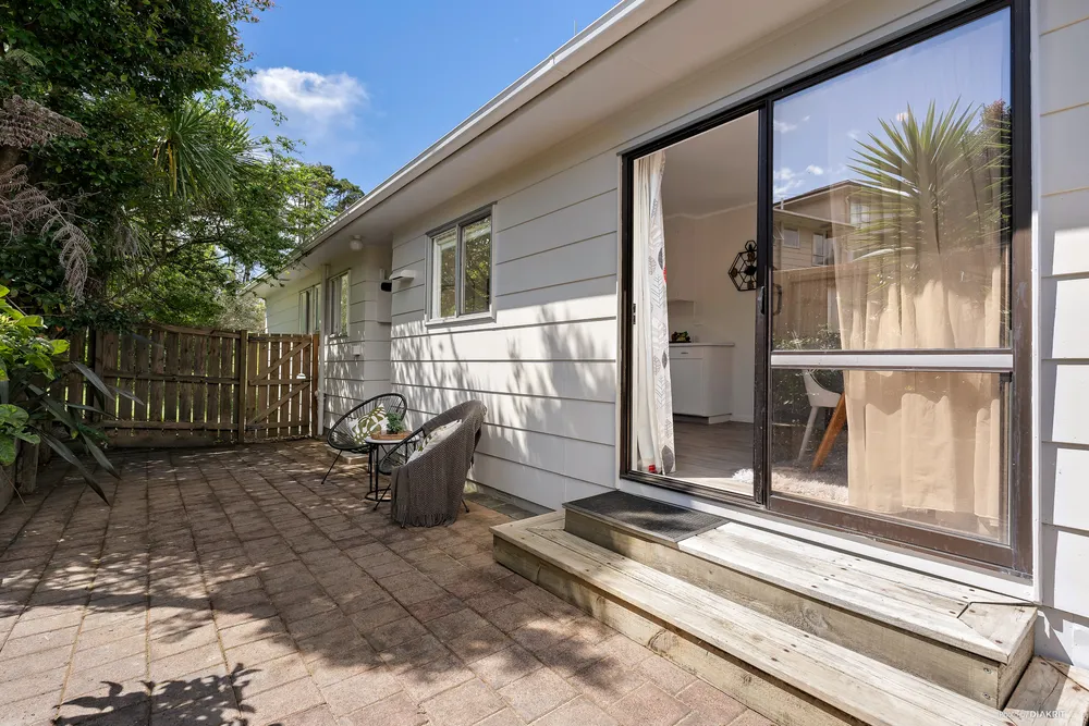Photos of 52 Glengarry Road