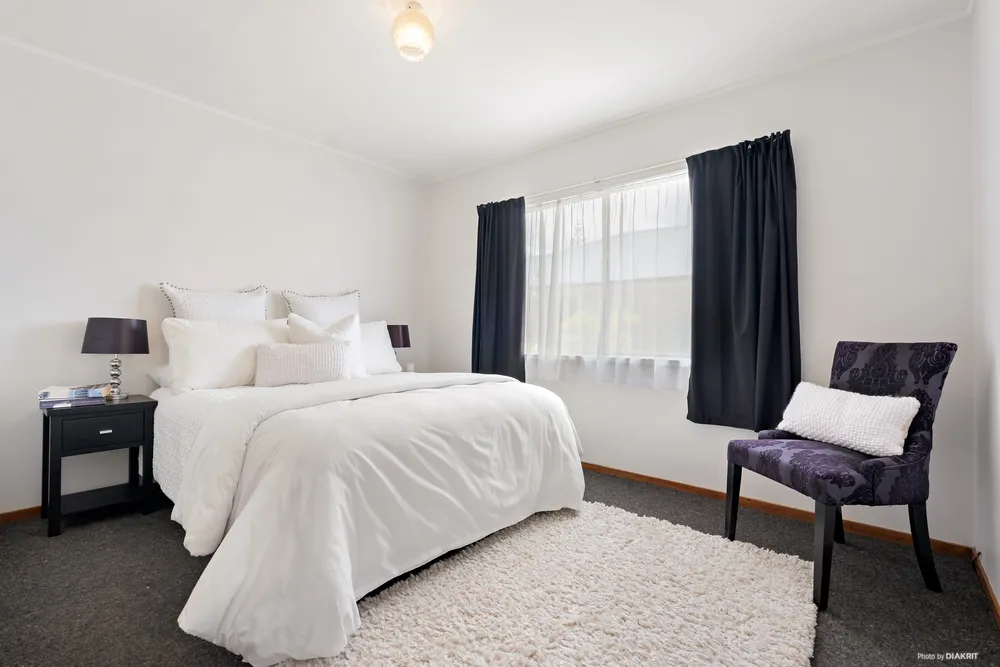 Photos of 52 Glengarry Road