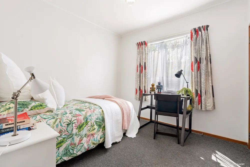 Photos of 52 Glengarry Road