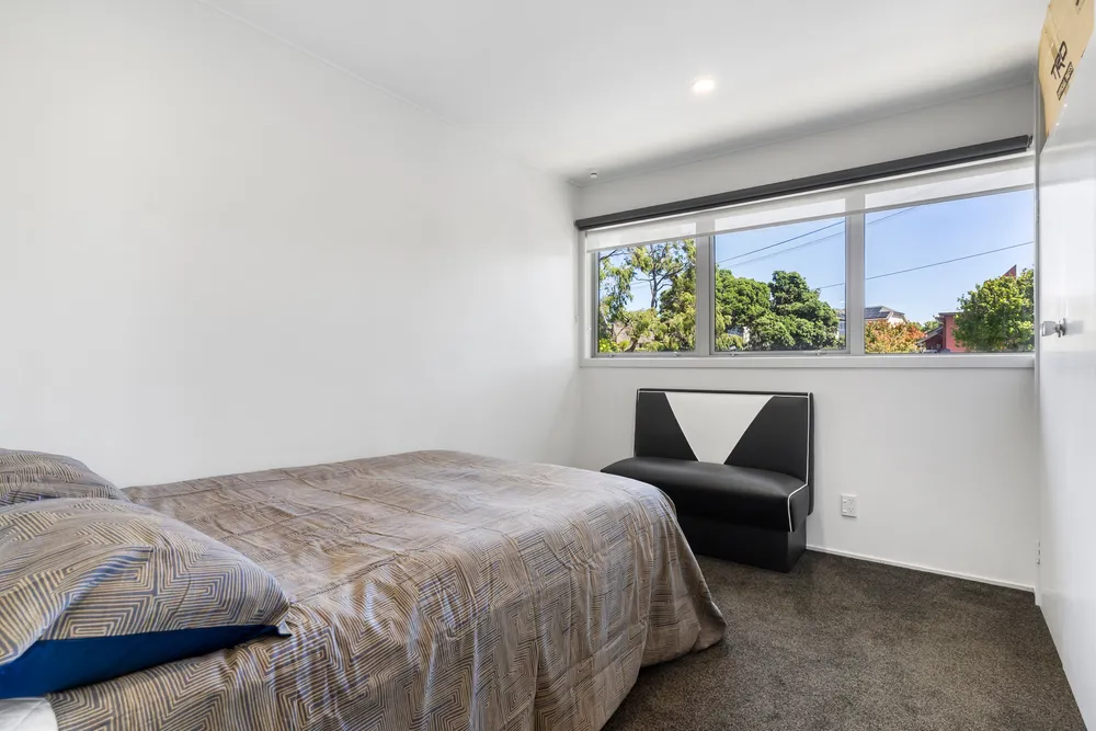Photos of 3/15 Hartland Avenue