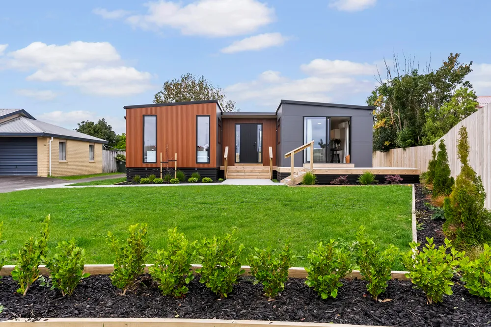 Photos of 16 Churchill Terrace