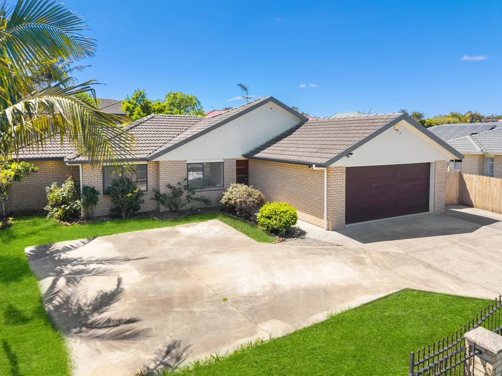 Photos of 9 Whetstone Road