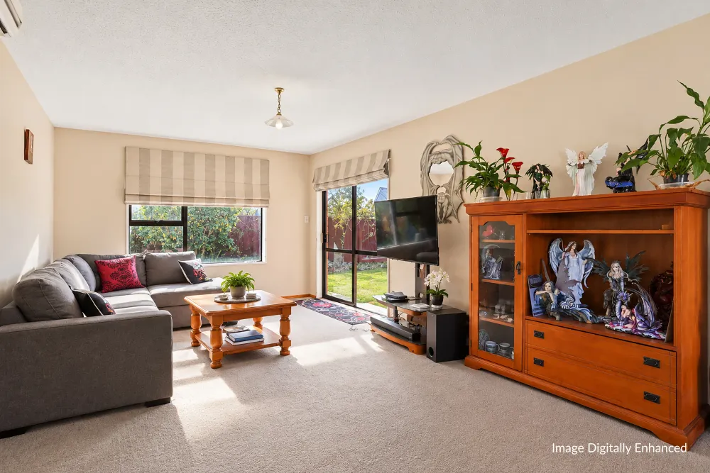 Photos of 2/131 Carmen Road