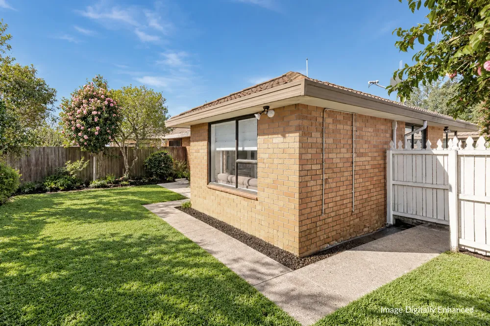 Photos of 2/131 Carmen Road
