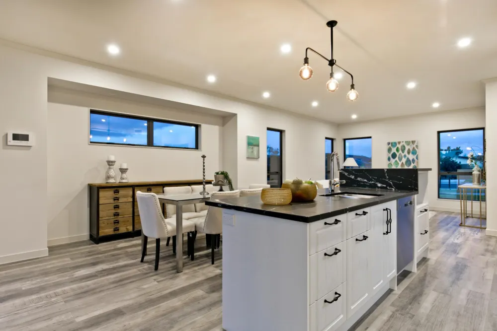 Photos of 70 Maurice Kelly Road
