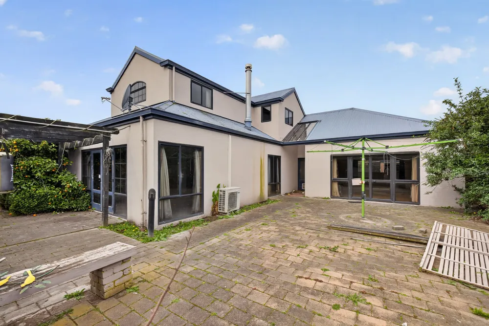 Photos of 55 Lowry Avenue