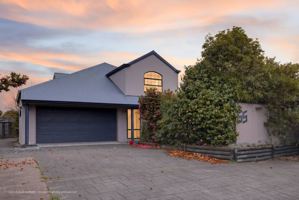 Photos of 55 Lowry Avenue