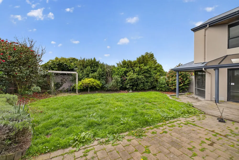 Photos of 55 Lowry Avenue