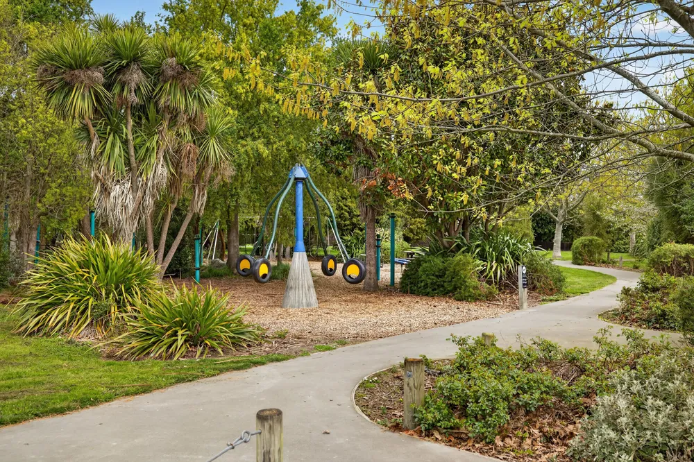 Photos of 55 Lowry Avenue