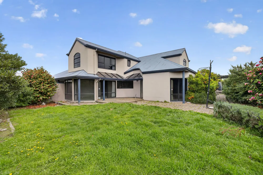 Photos of 55 Lowry Avenue