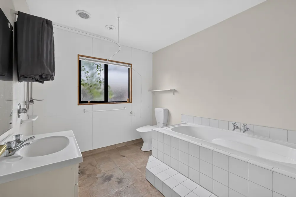 Photos of 55 Lowry Avenue