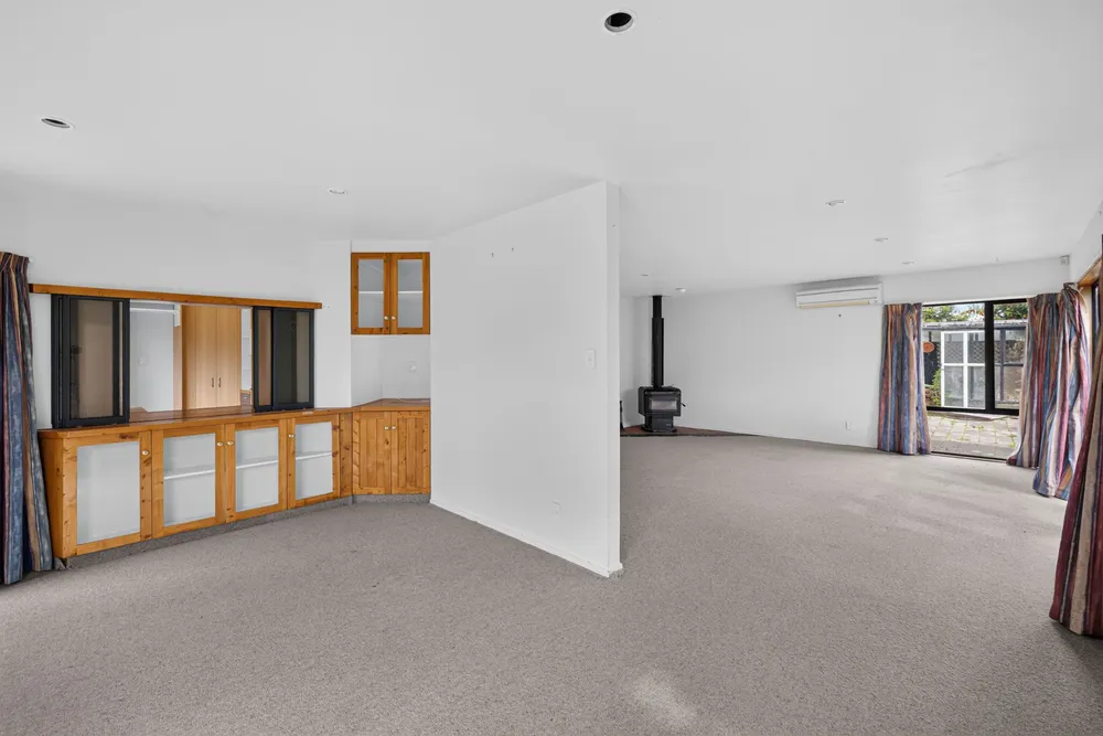 Photos of 55 Lowry Avenue