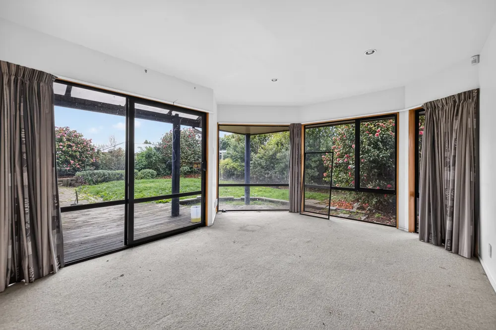 Photos of 55 Lowry Avenue