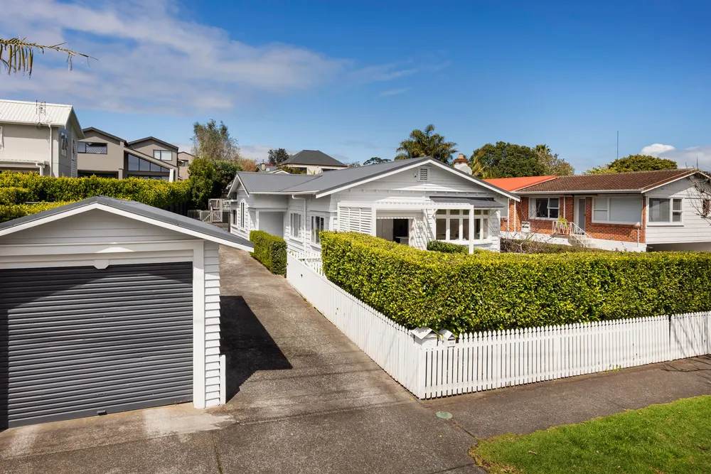Photos of 2 Harlston Road
