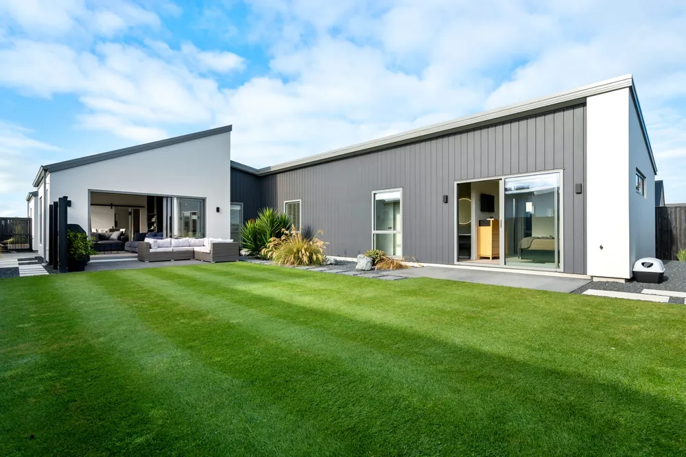 Photos of 27 Finstock Way