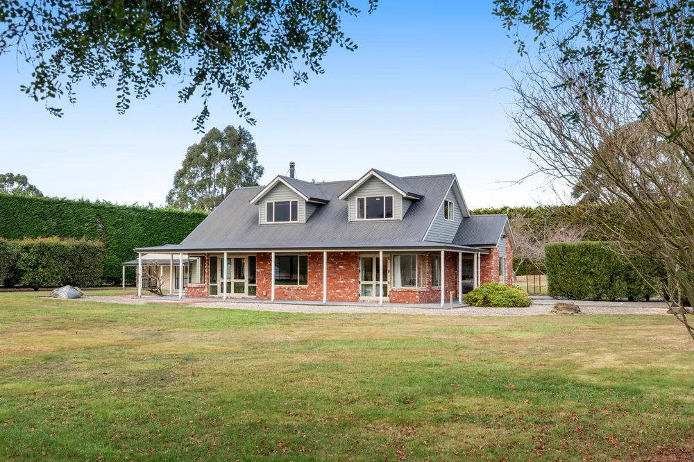 Photos of 27 Finstock Way