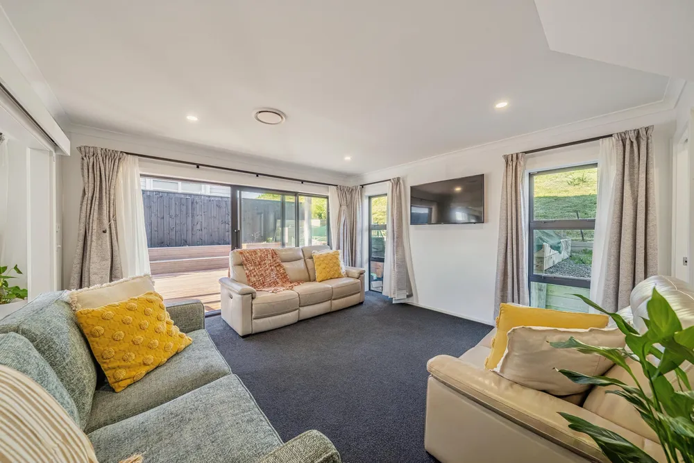 Photos of 111 Queen Charlotte Drive