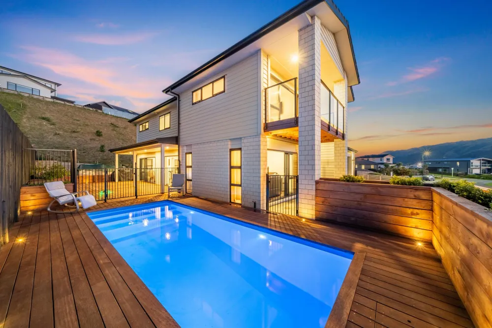 Photos of 111 Queen Charlotte Drive