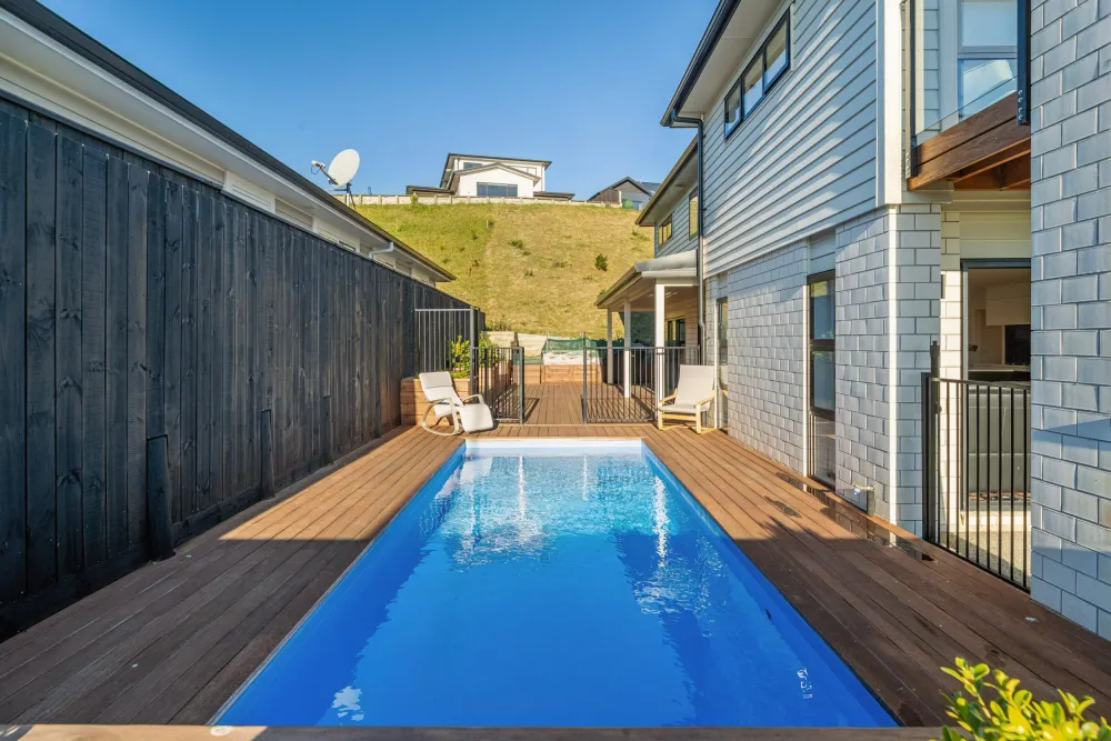 Photos of 111 Queen Charlotte Drive