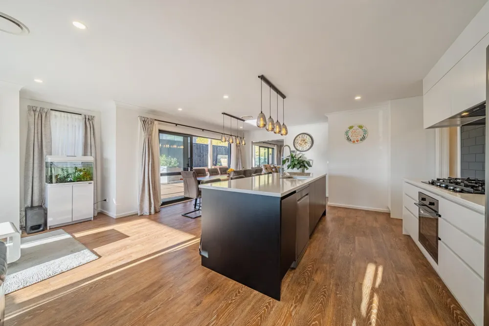 Photos of 111 Queen Charlotte Drive