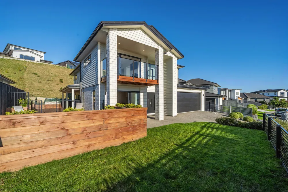 Photos of 111 Queen Charlotte Drive