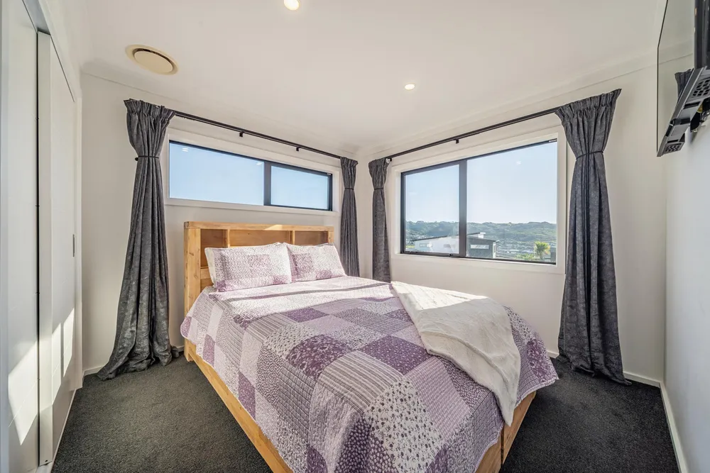 Photos of 111 Queen Charlotte Drive