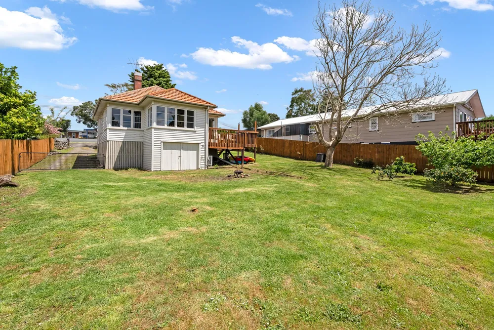 Photos of 24 Mangakahia Road
