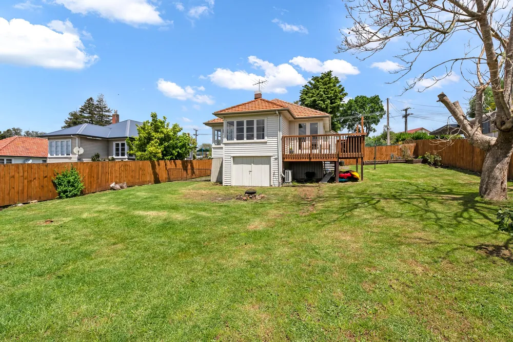 Photos of 24 Mangakahia Road