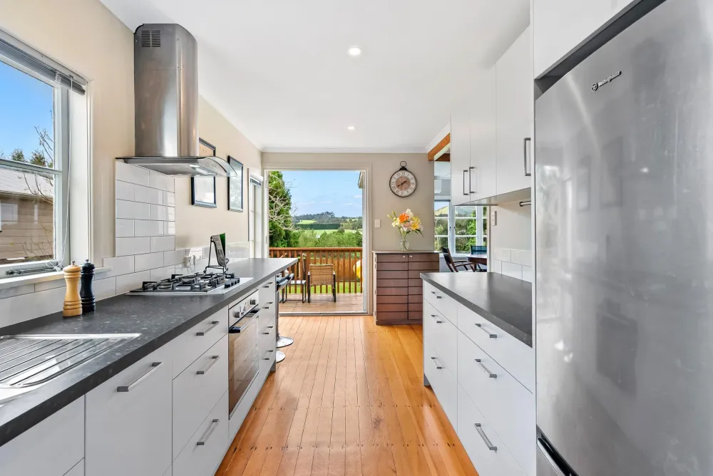 Photos of 24 Mangakahia Road