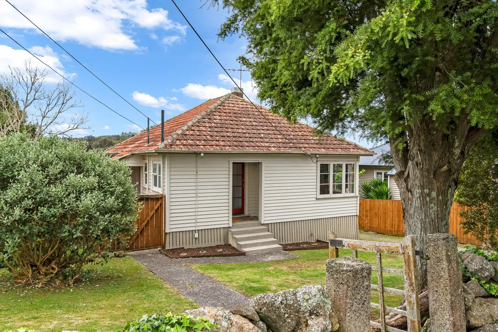 Photos of 24 Mangakahia Road