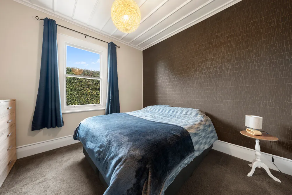 Photos of 98A Victoria Street