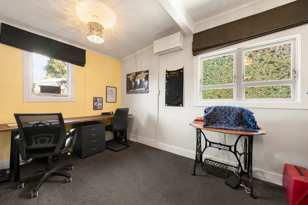 Photos of 98A Victoria Street