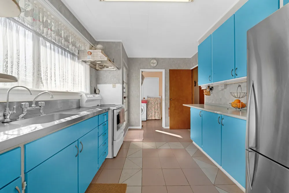 Photos of 17 Hope Farm Avenue