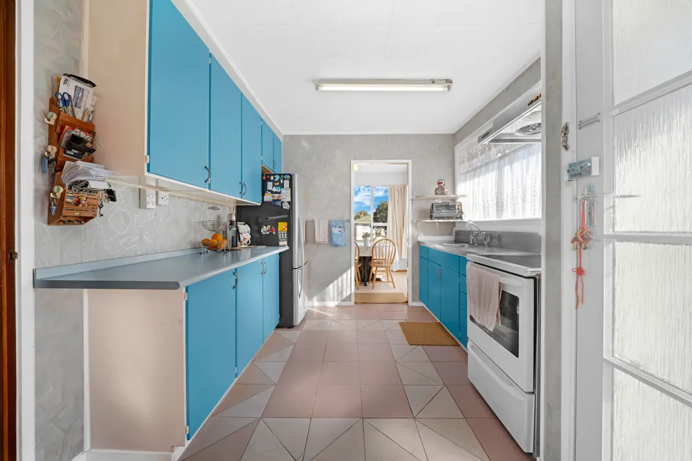 Photos of 17 Hope Farm Avenue