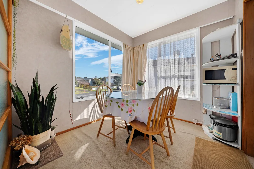 Photos of 17 Hope Farm Avenue