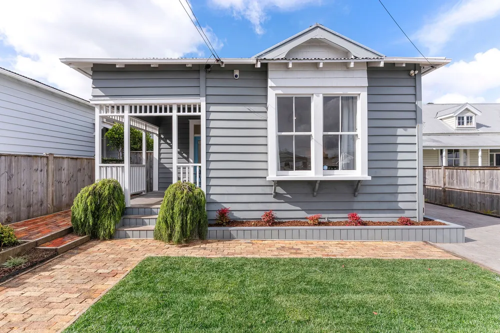 Photos of 11 Catherine Street