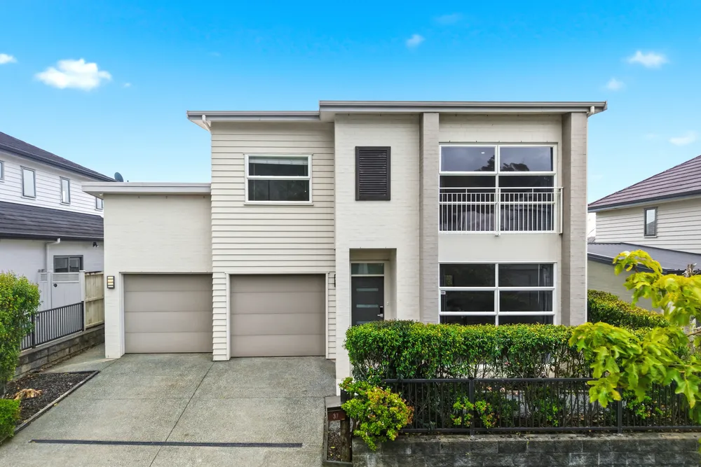 Photos of 37 Tihi Street